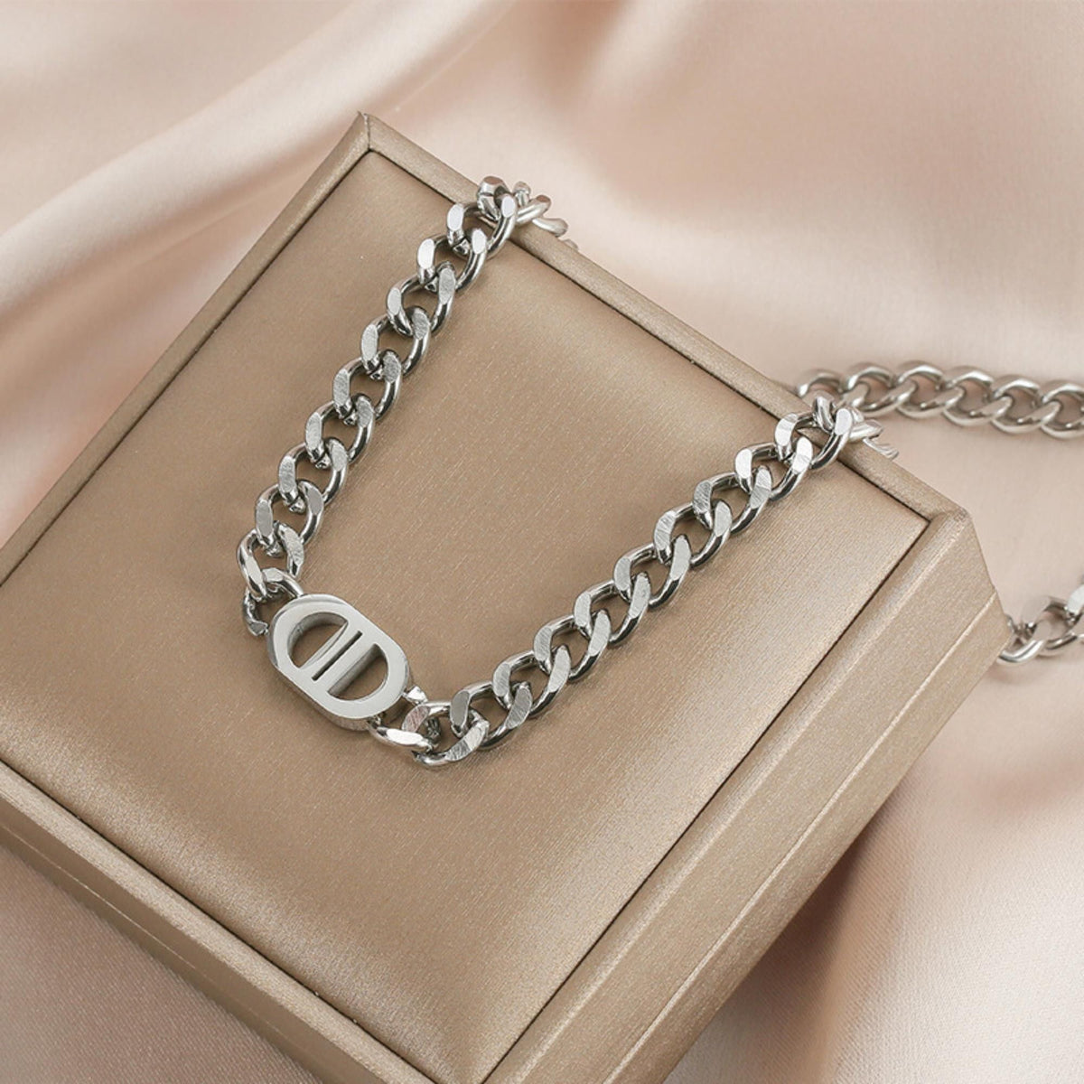 MYKI Charming Stainless Steel Necklace (MK703-SSYI)