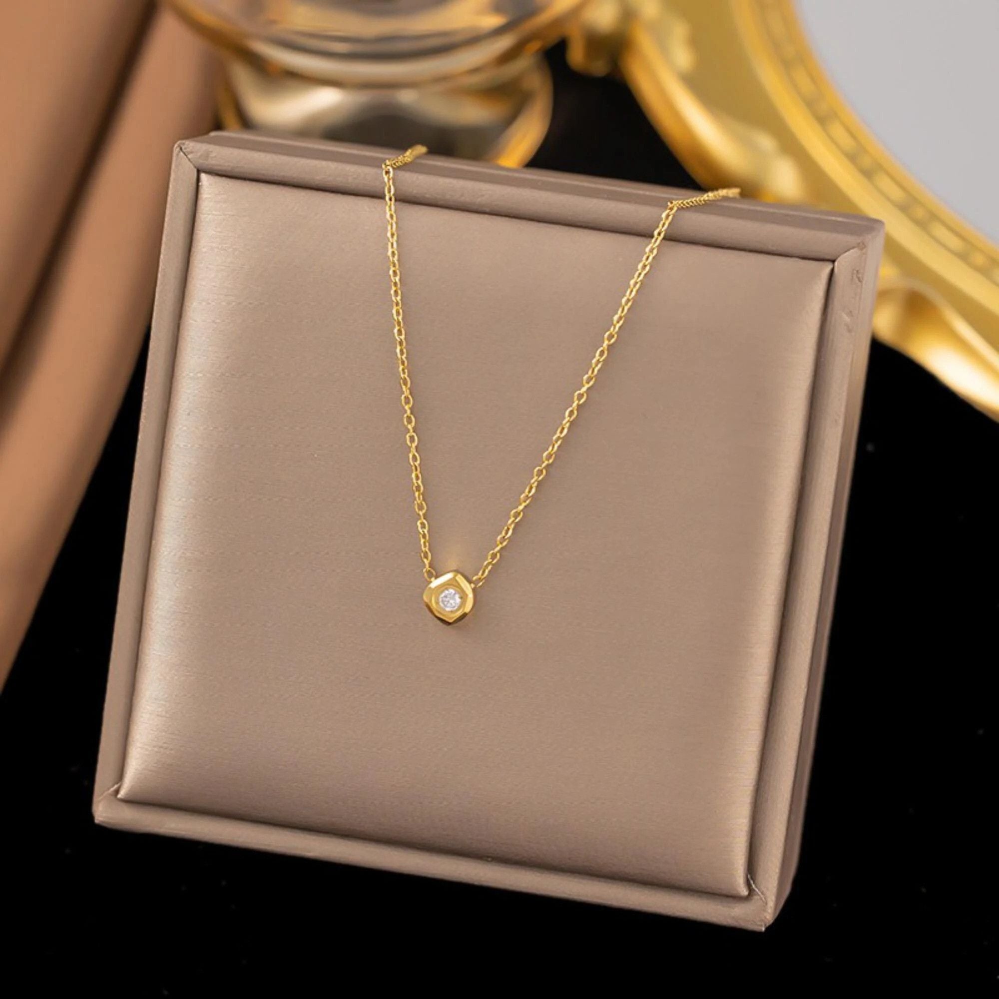 MYKI Anti-Tarnish Stainless Steel Gold Plated Solitaire Pendant Necklace (MK788G-SSYI)