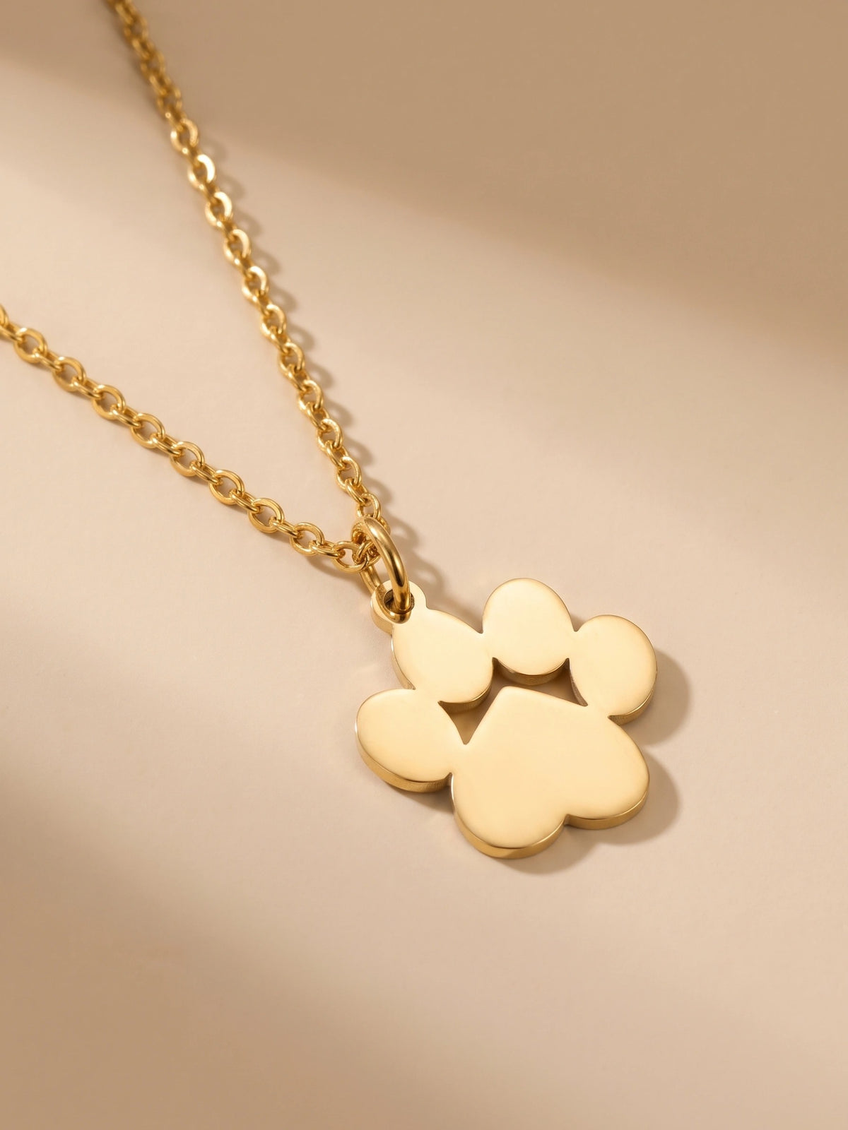 MYKI Anti-Tarnish Dog Pet Clover Pendant Necklace (MKMC125-MPC)