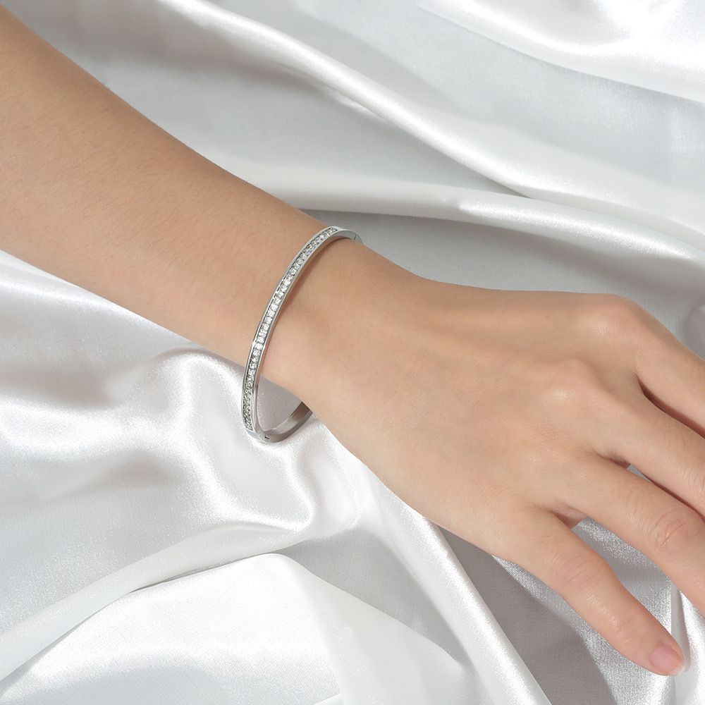 MYKI Amazing Diamond Rosegold plated Kada Bracelet (MKBRAD403S)