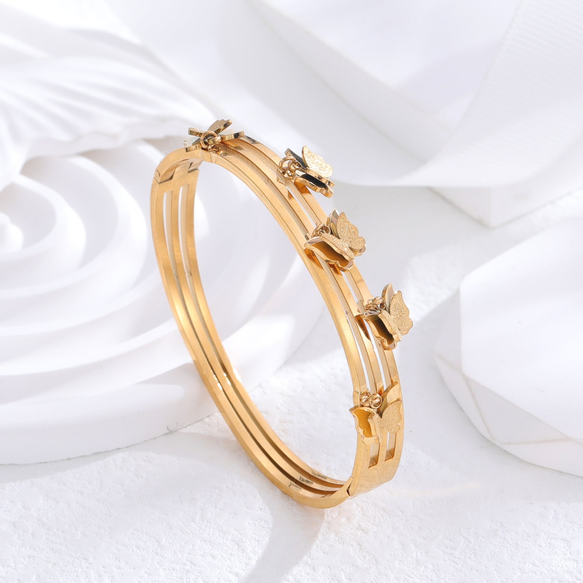MYKI Gorgeous Butterfly Bracelet (2.4inch diameter) (MKBRAD454RG)