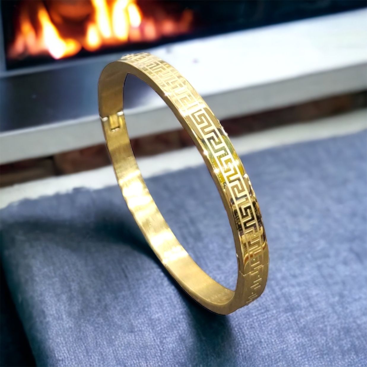MYKI Astonishing Love Unisex Bracelet (6 mm thickness, 2.4 diameter) (MKBRAD467G-TWIN)