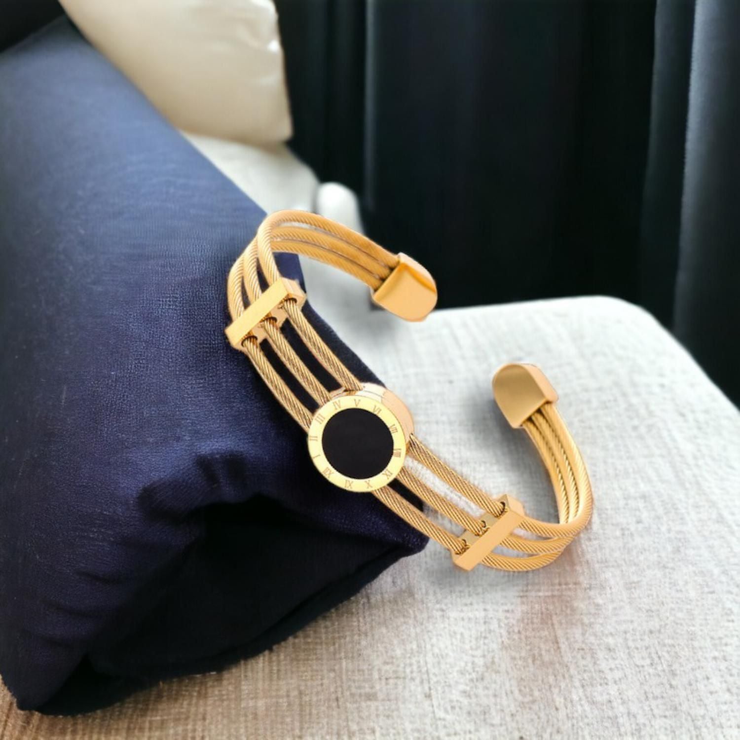 MYKI Beautiful Roman Kada Bracelet For Women & Mens (MKBRAD522G)