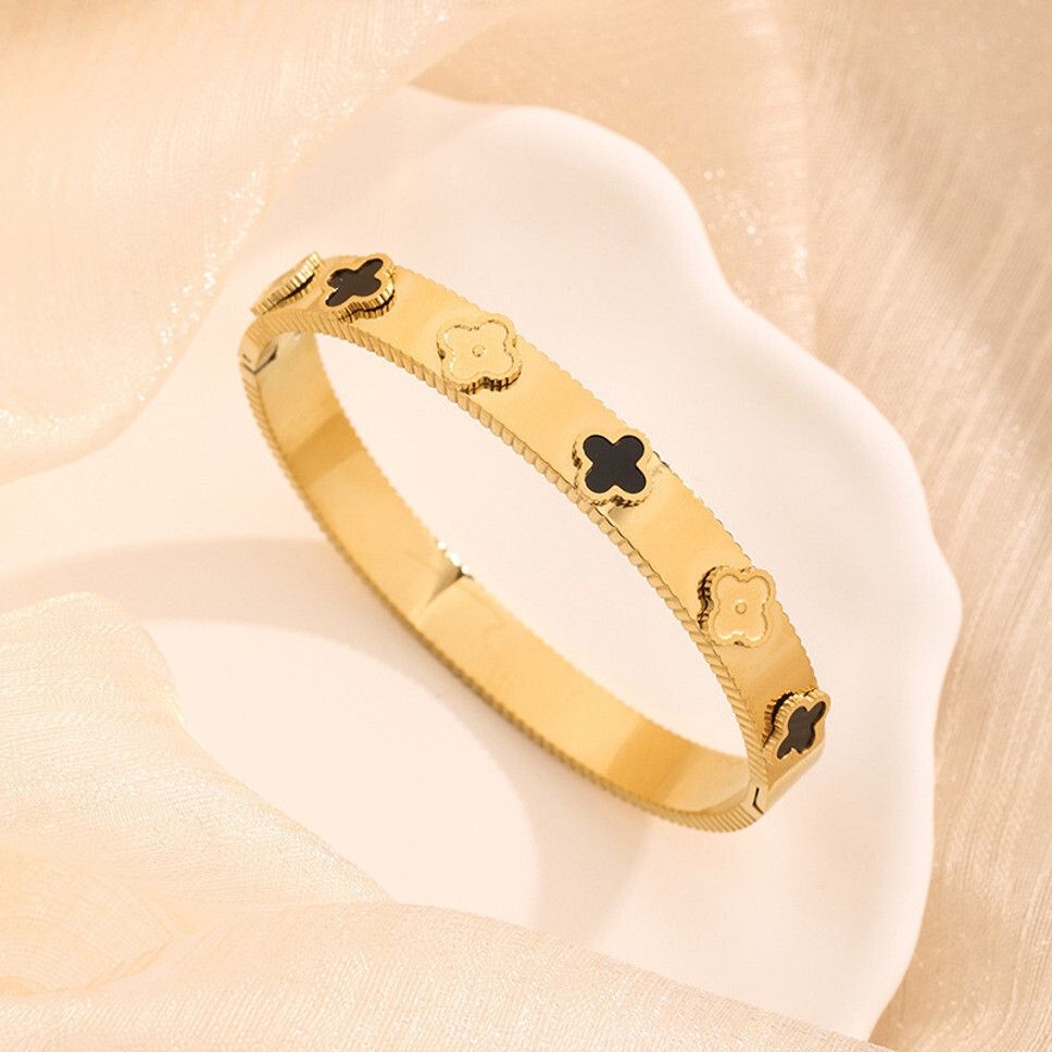 MYKI Clover Kada Bracelet (MKBRAD618-CSS)