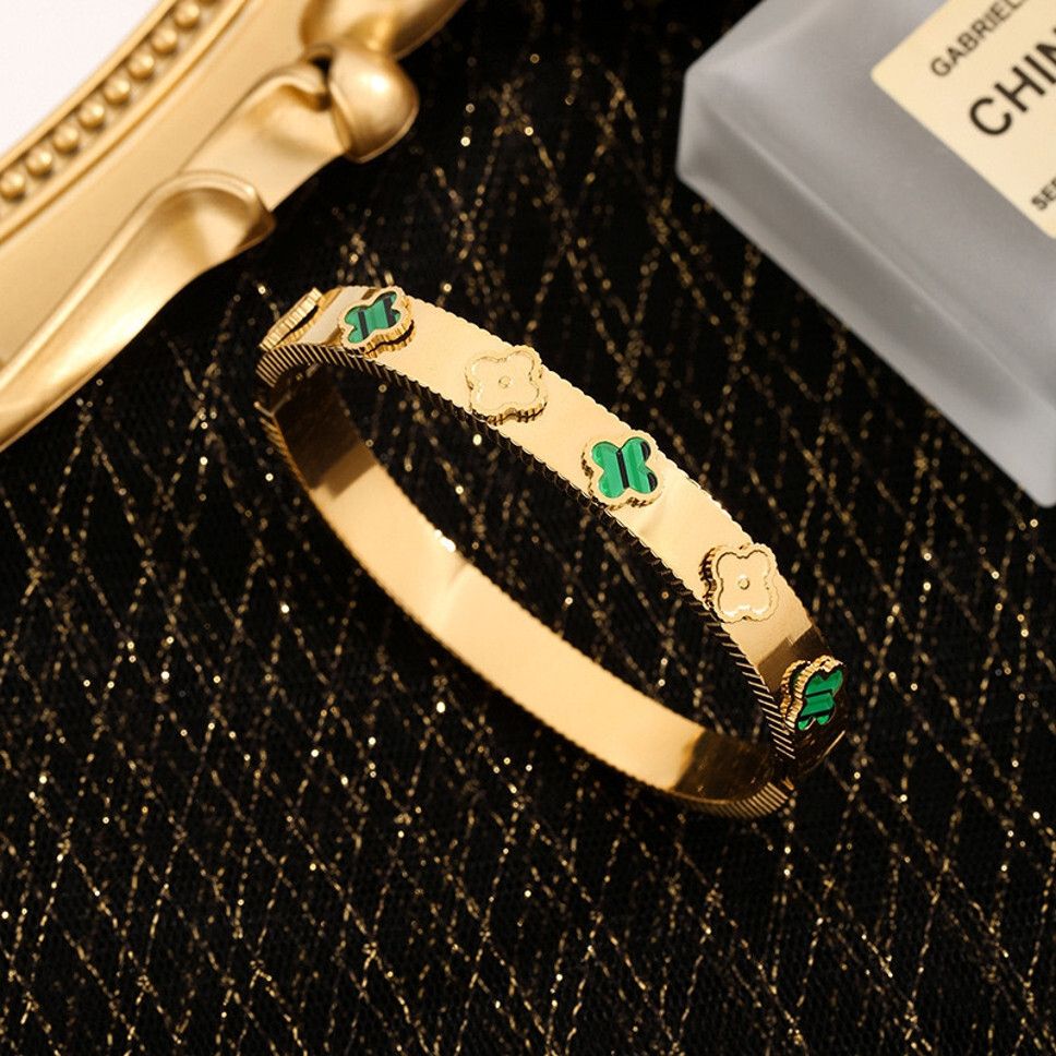 MYKI Clover Kada Bracelet (MKBRAD618-CSS)
