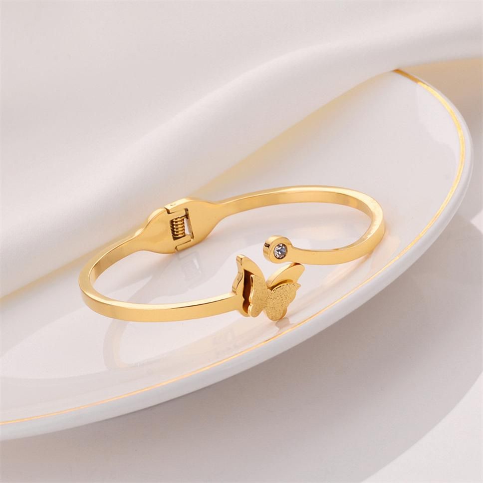 MYKI Beautious Rose Gold Butterfly Elegant Design Bracelet Kada (MKBRAD359G)