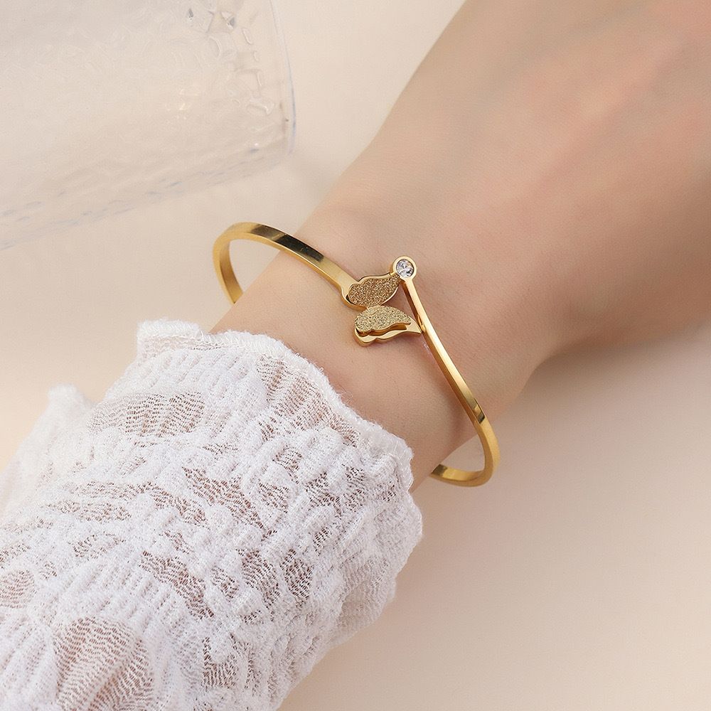 MYKI Beautious Rose Gold Butterfly Elegant Design Bracelet Kada (MKBRAD359G)
