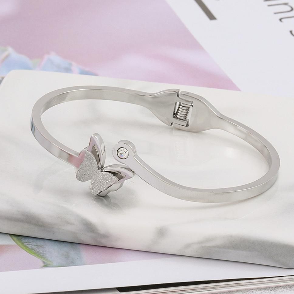 MYKI Beautious Rose Gold Butterfly Elegant Design Bracelet Kada (MKBRAD360S)