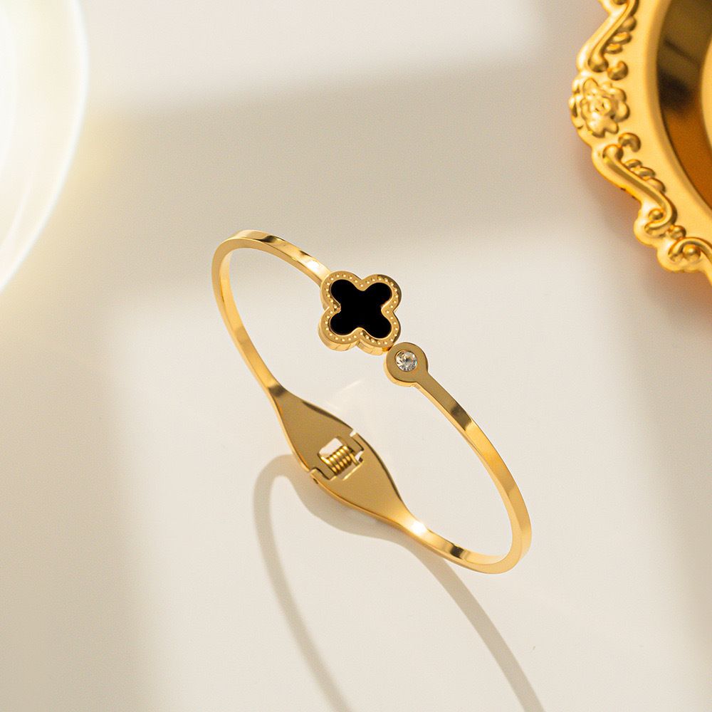MYKI Clover Kada Bracelet (MKBRAD405)