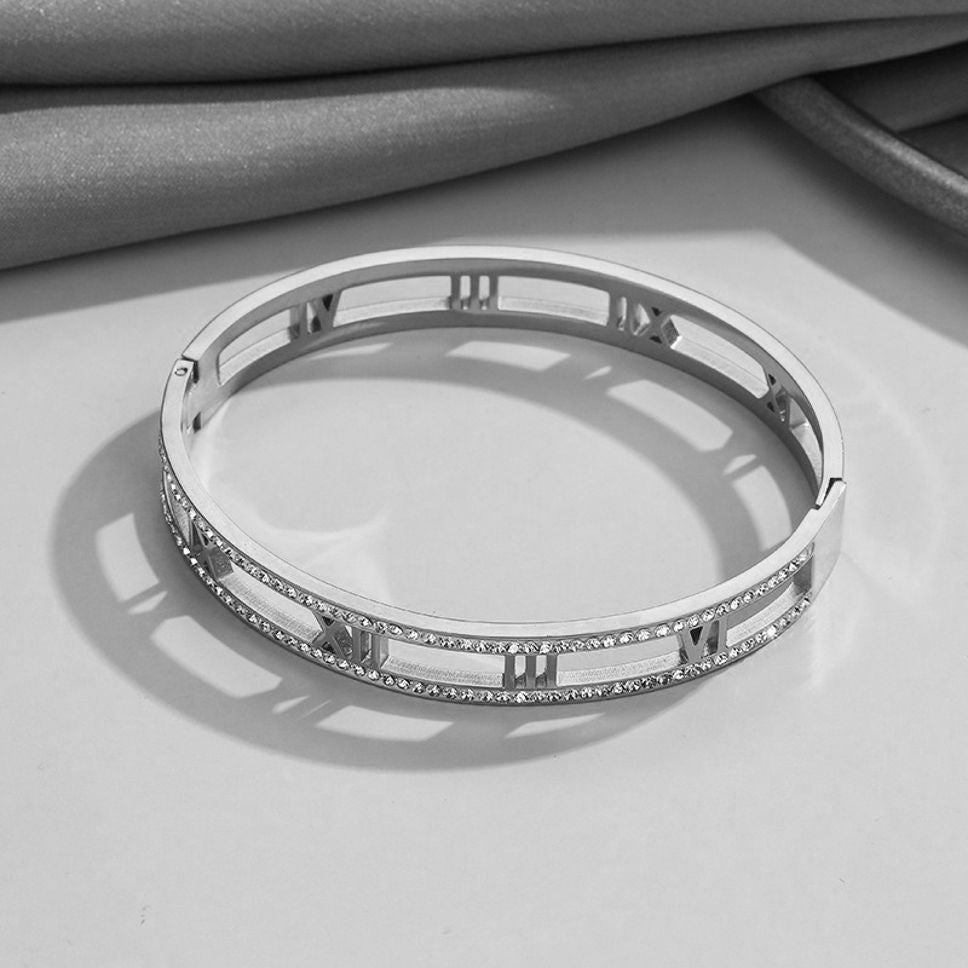 MYKI Gorgeous Roman Bracelet (2.4inch diameter) (MKBRAD410)