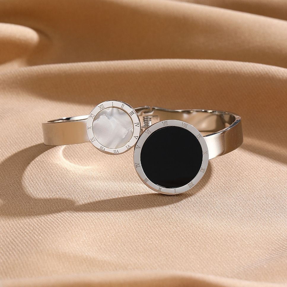 MYKI Roman Numbers Antique Kada Bracelet (MKBRAD414)