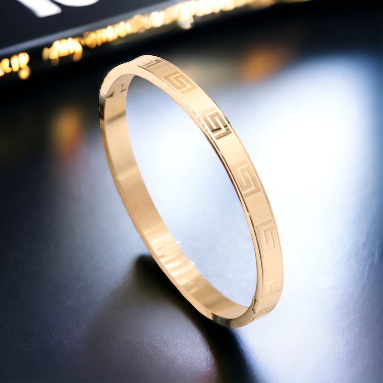 MYKI Glorious Love Bracelet(6 mm thickness, 2.4 diameter) (MKBRAD464G)
