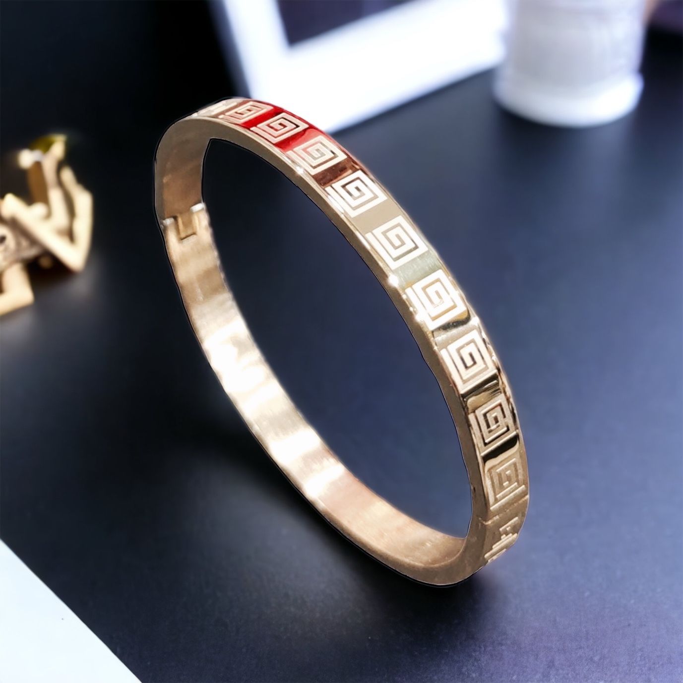 MYKI Dazzling Love Bracelet(6 mm thickness, 2.4 diameter) (MKBRAD466RG)