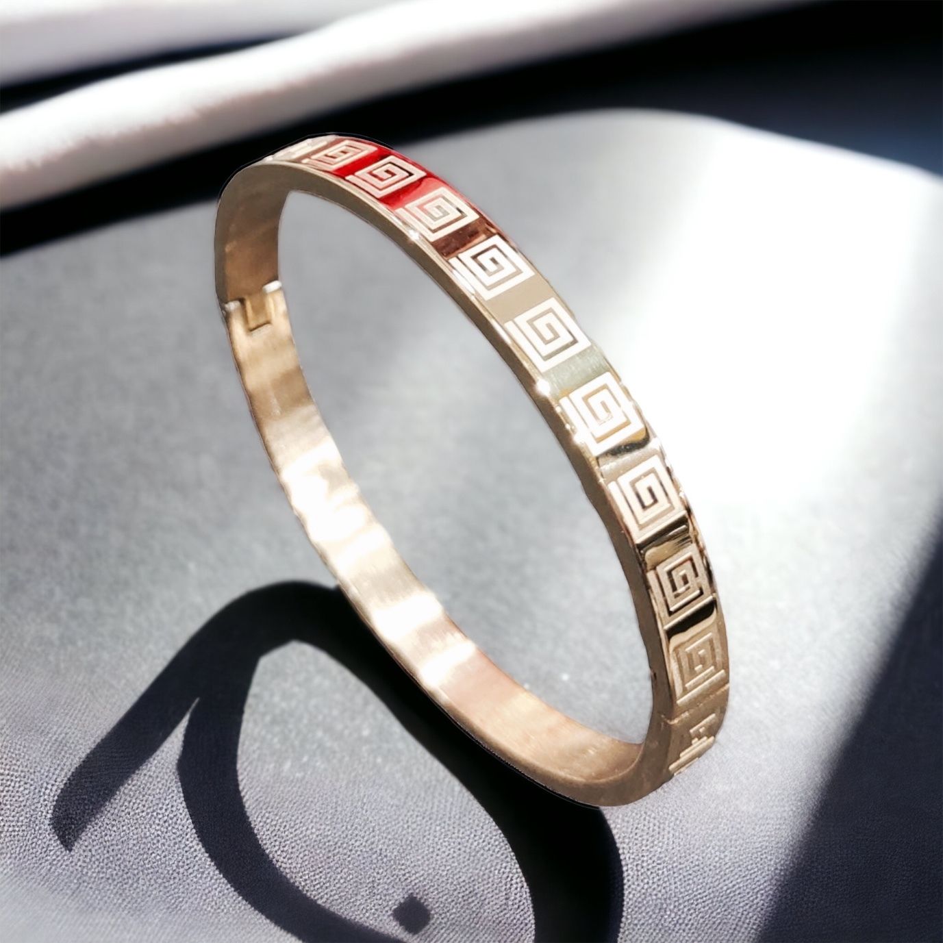MYKI Dazzling Love Bracelet(6 mm thickness, 2.4 diameter) (MKBRAD466RG)
