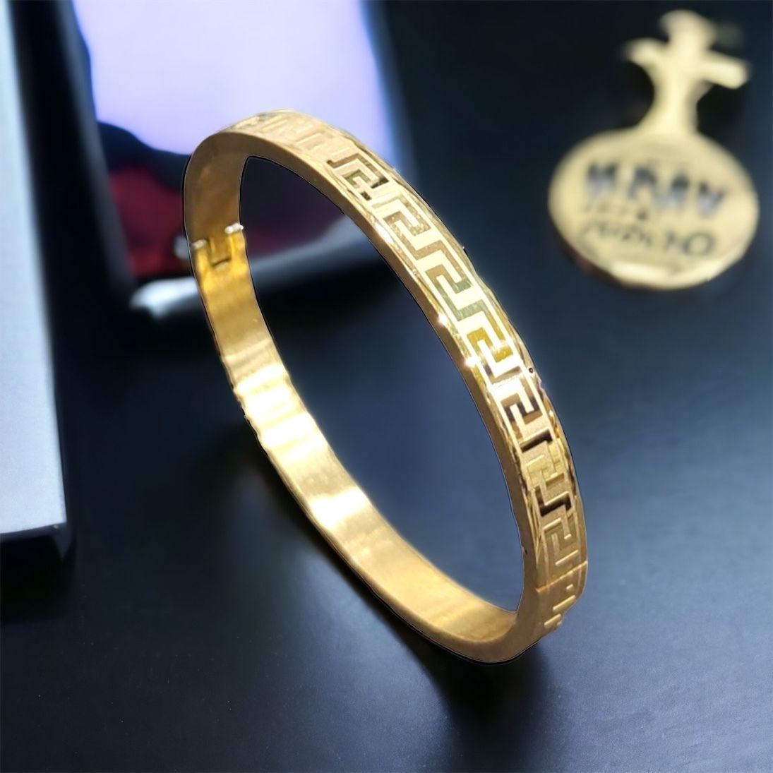 MYKI Impressing Love Unisex Bracelet (6 mm thickness, 2.4 diameter) (MKBRAD469G)