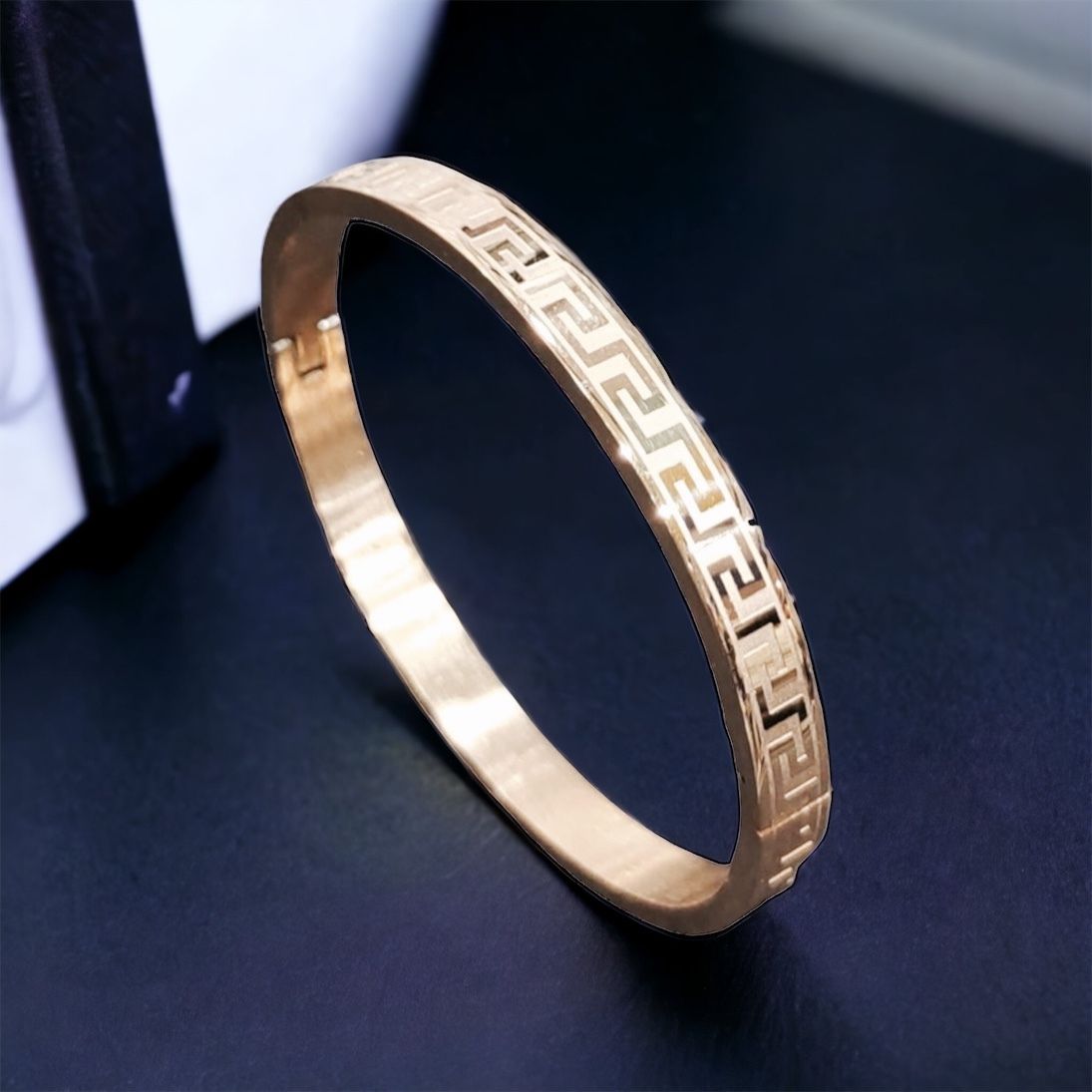 MYKI Impressing Love Unisex Bracelet (6 mm thickness, 2.4 diameter) (MKBRAD469RG)