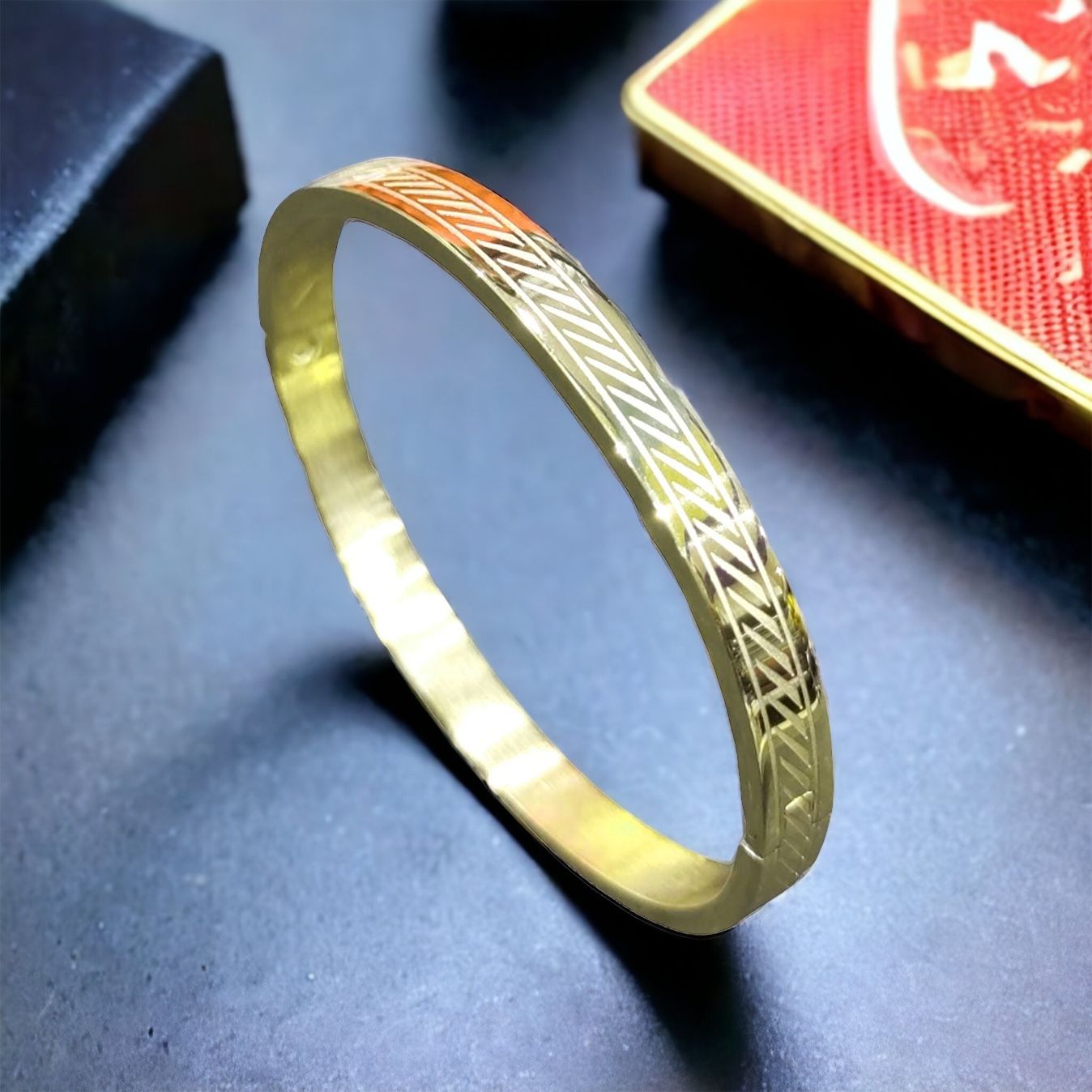 MYKI Elegant Love Unisex Bracelet (6 mm thickness, 2.4 inch diameter) (MKBRAD471G)