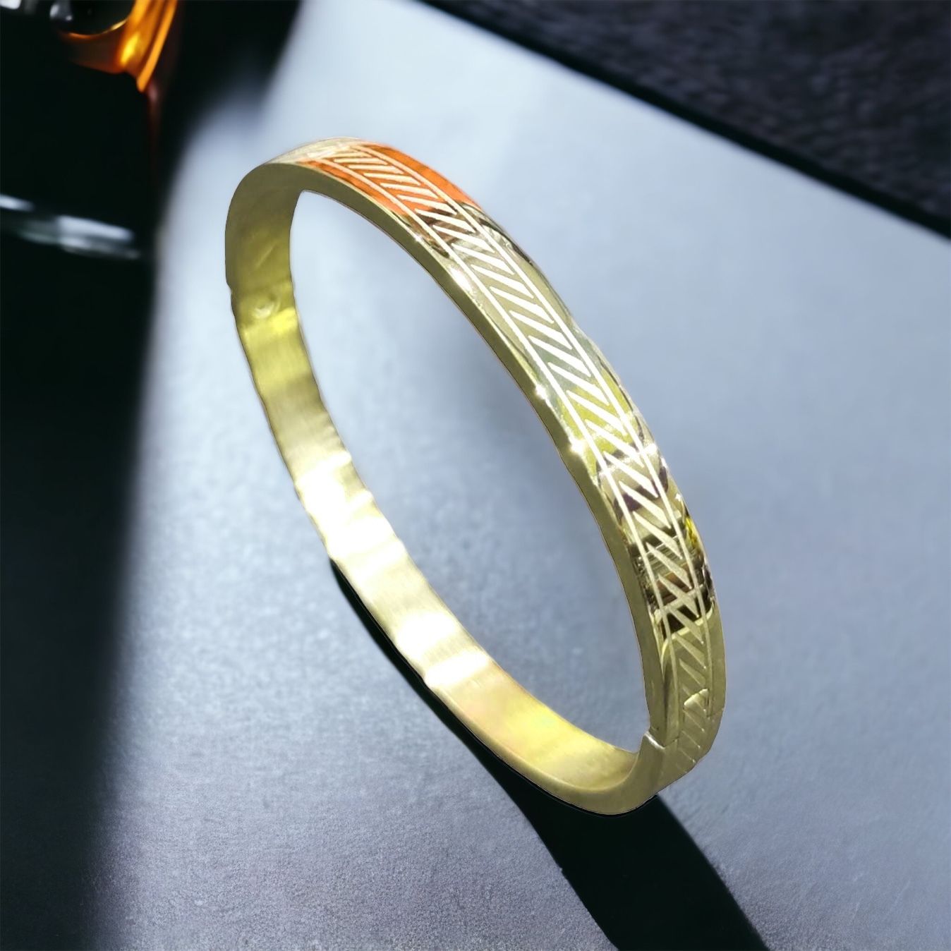 MYKI Elegant Love Unisex Bracelet (6 mm thickness, 2.4 inch diameter) (MKBRAD471G)