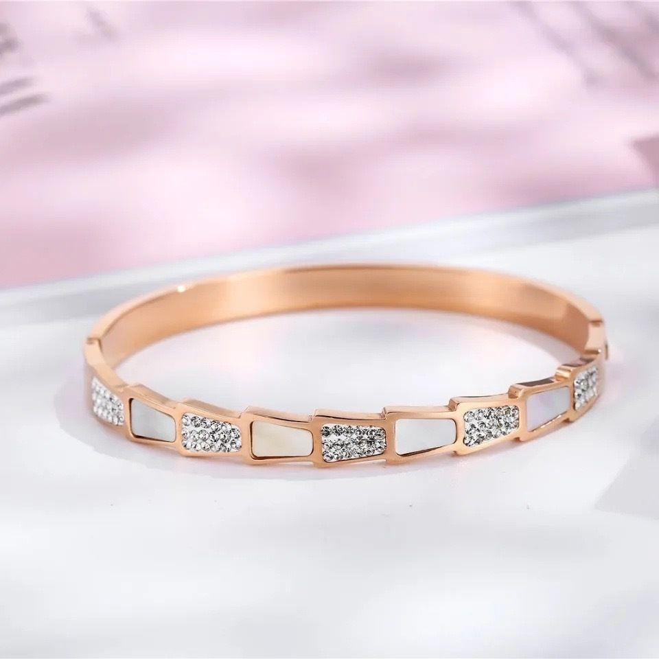 MYKI Amazing Diamond Gold plated Kada Bracelet  (MKBRAD553RG)