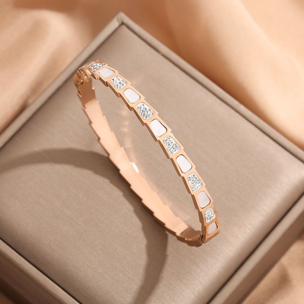 MYKI Amazing Diamond Gold plated Kada Bracelet  (MKBRAD553RG)