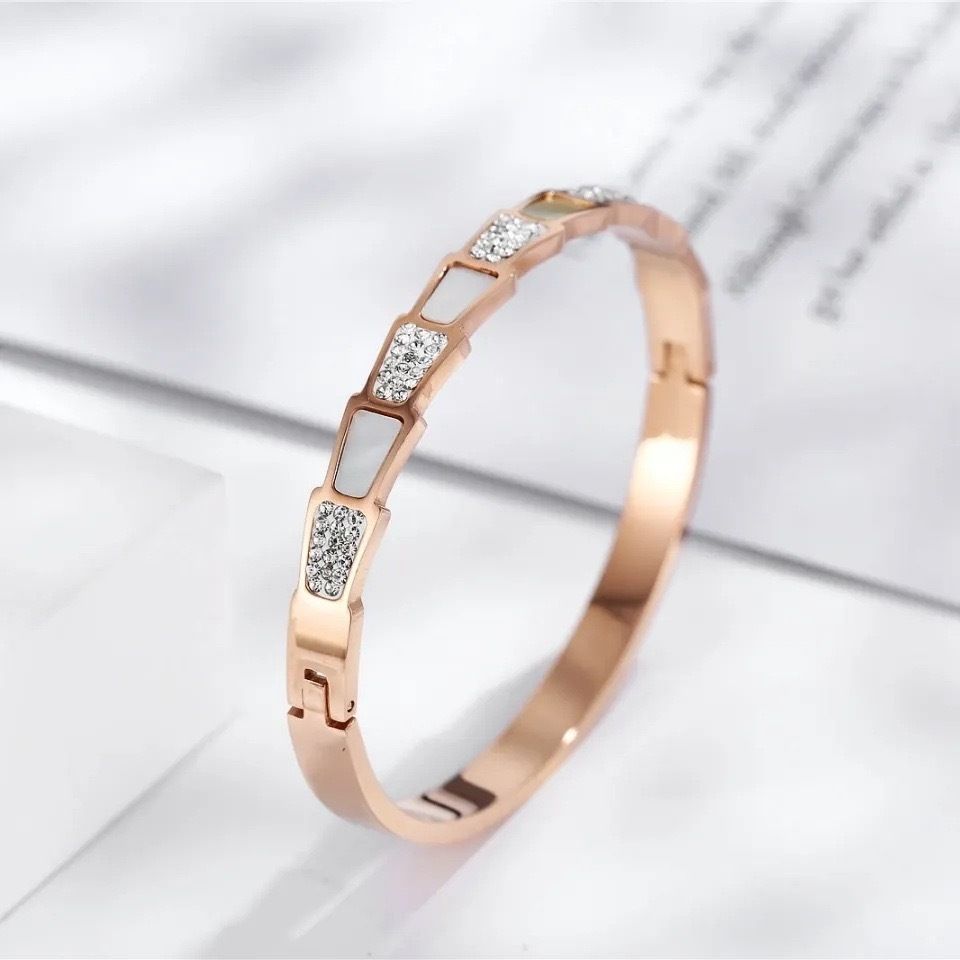 MYKI Amazing Diamond Gold plated Kada Bracelet  (MKBRAD553RG)