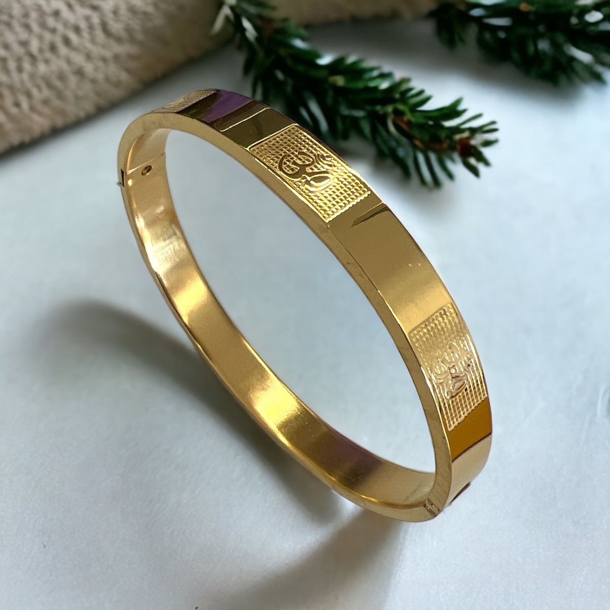 MYKI Delightful OM Kada For Women & Men (MKBRAD398G)