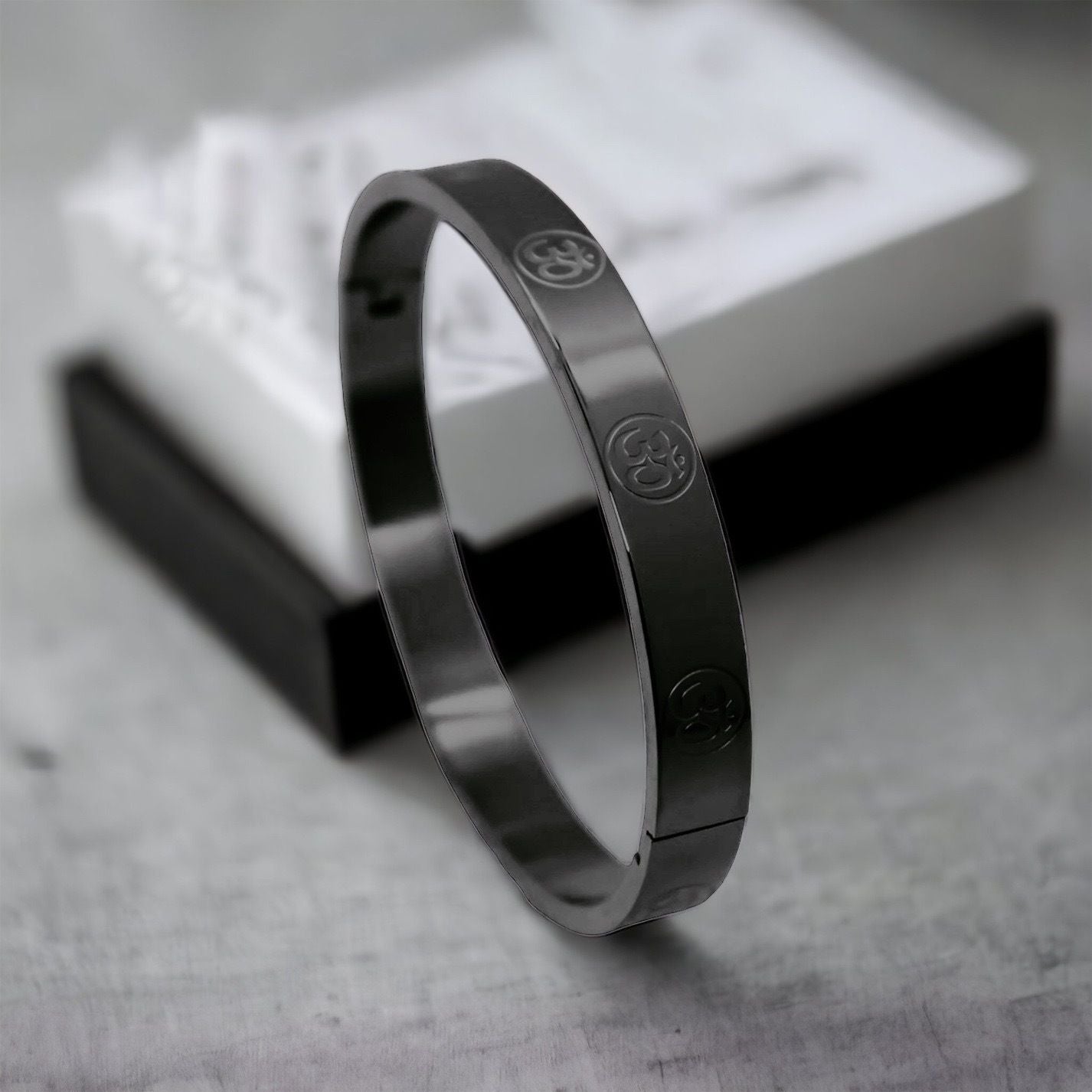 MYKI Delightful OM Kada For Women & Men (MKBRAD445)