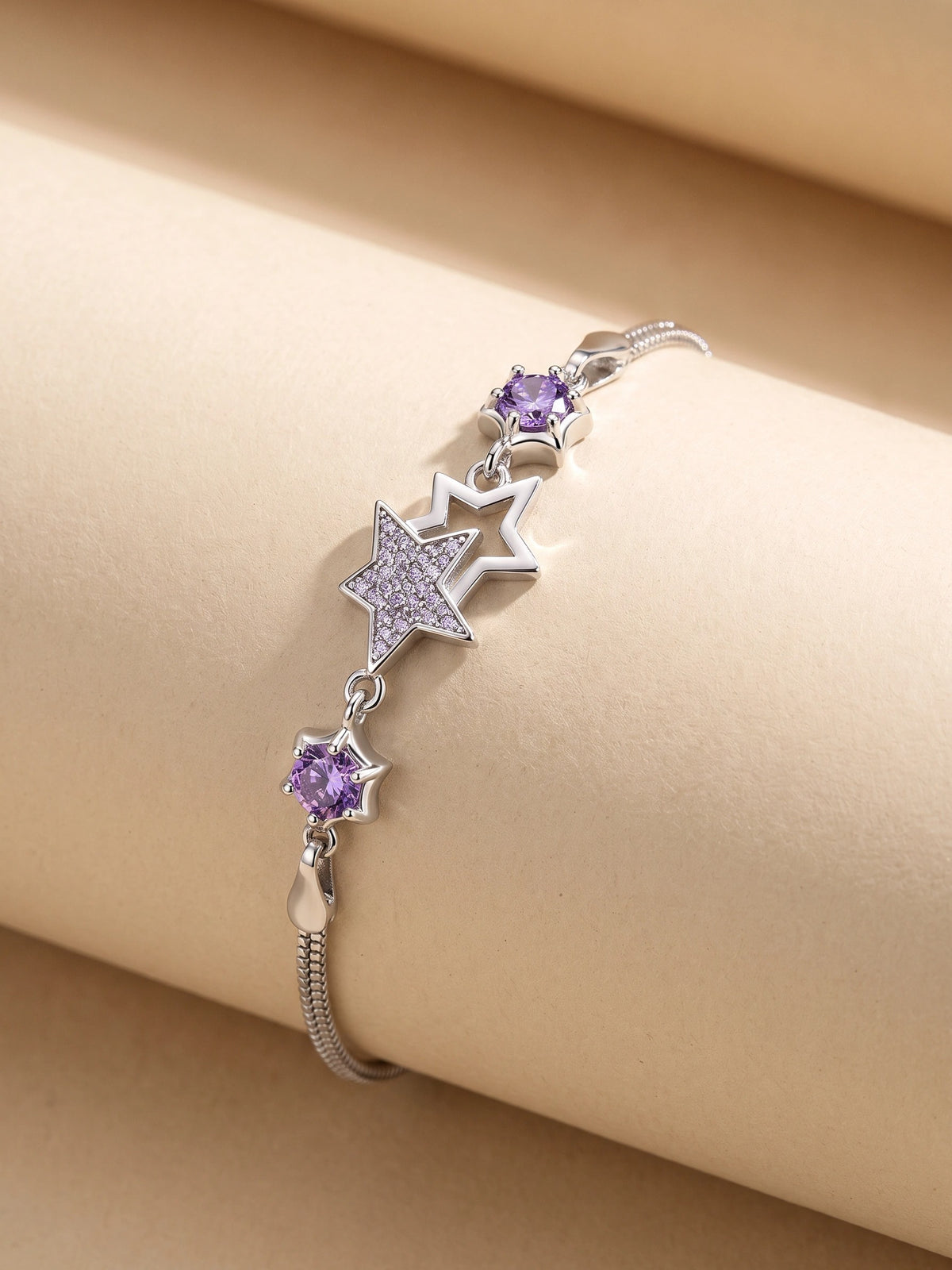 MYKI Gorgeous Flower Design Charm Bracelet (MKBRAD341P)