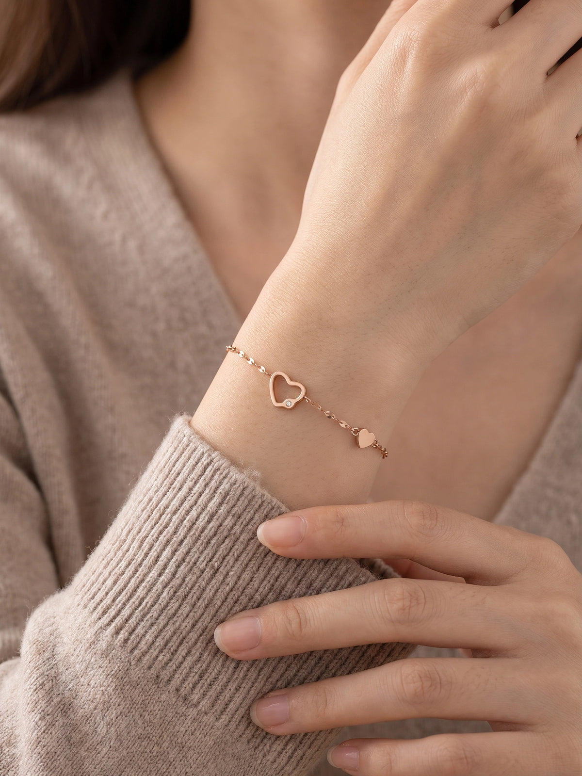 MYKI Stunnig Double Heart Bracelet (MKBRAD373)