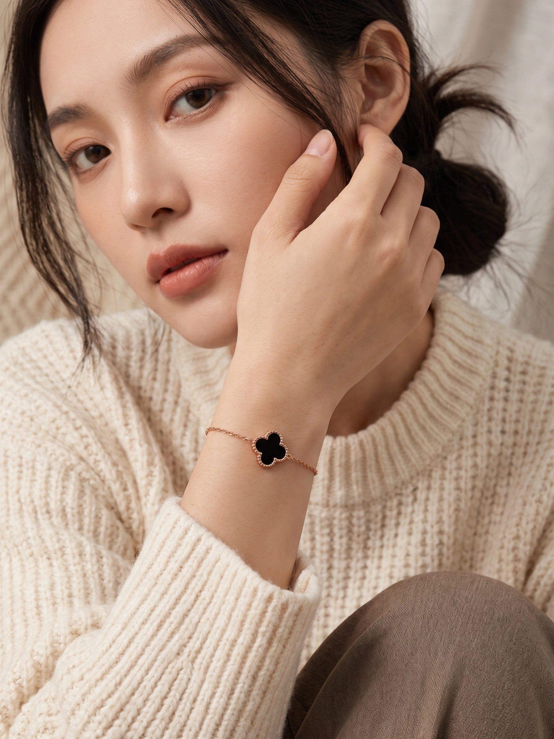 MYKI Elegangt Floral Charm Bracelet (MKBRAD477RG)