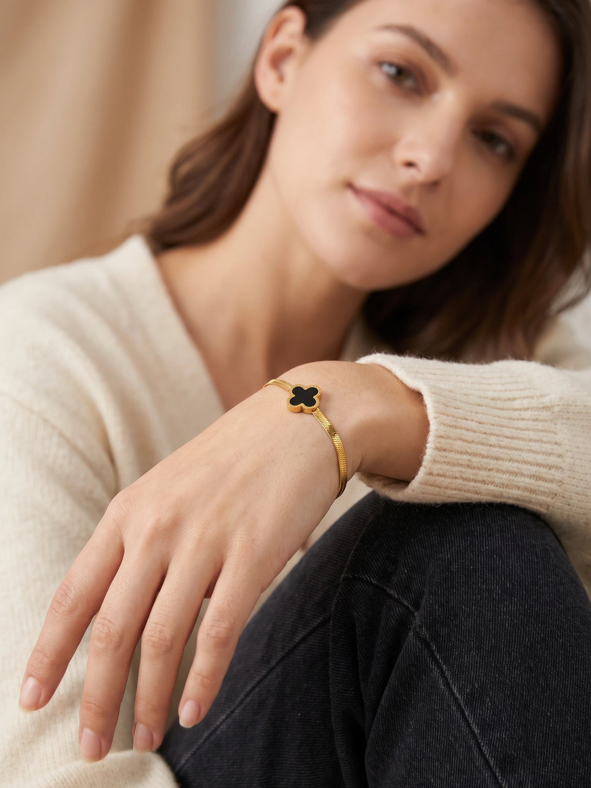 MYKI Gorgeous Floral Charm Bracelet (MKBRAD478G)
