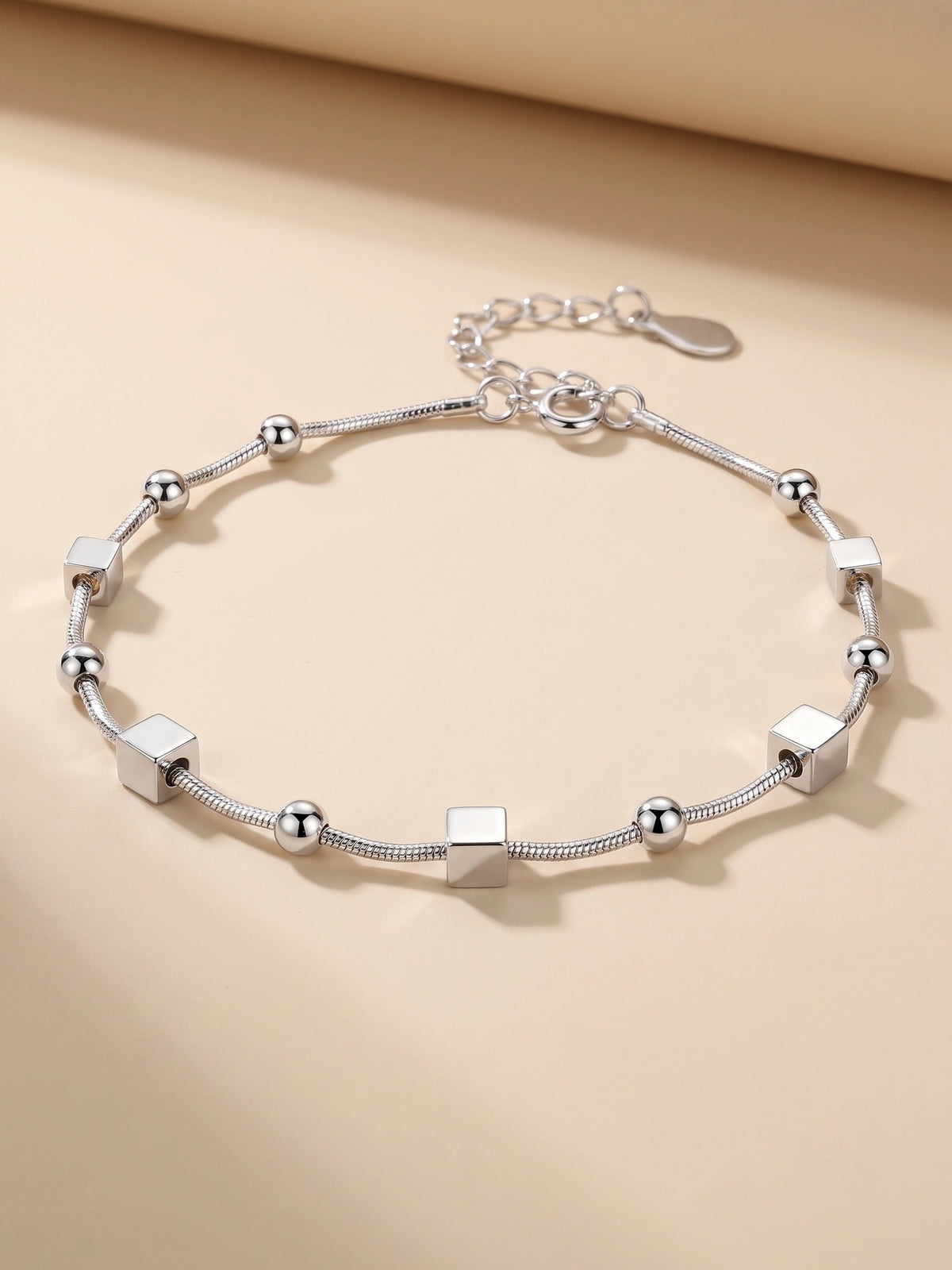 MYKI Beautiful Trending Fashionable Bracelet  (MKBRAD500S)