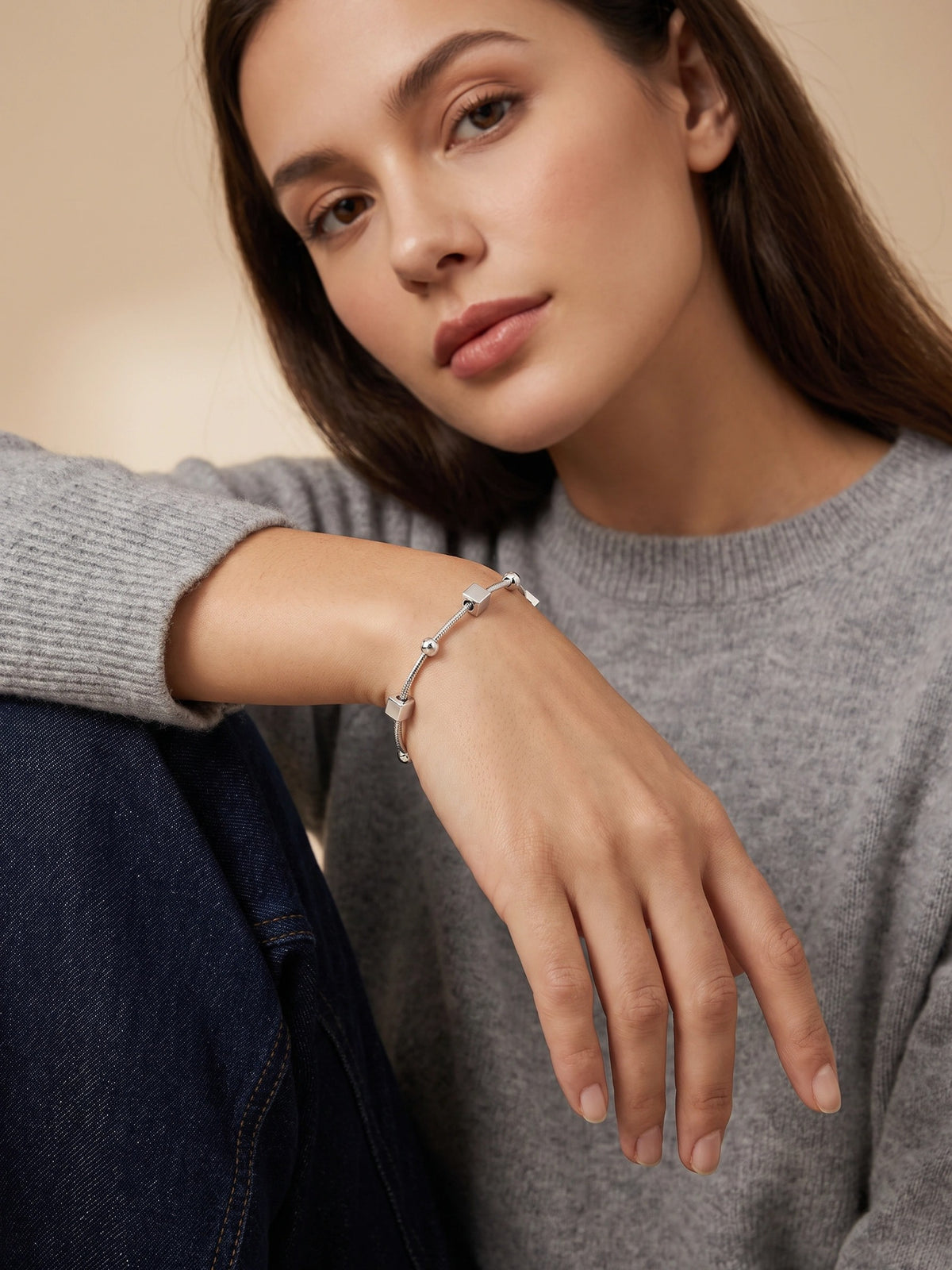 MYKI Beautiful Trending Fashionable Bracelet  (MKBRAD500S)