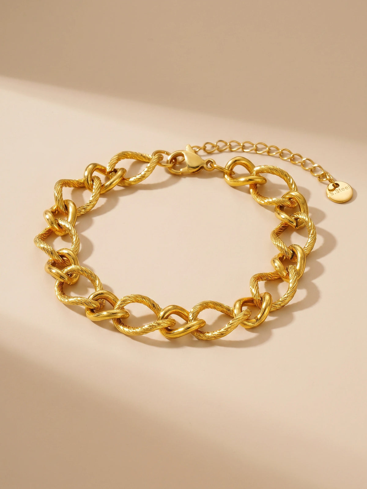 MYKI Gold Bracelet  (MKBRAD555G)