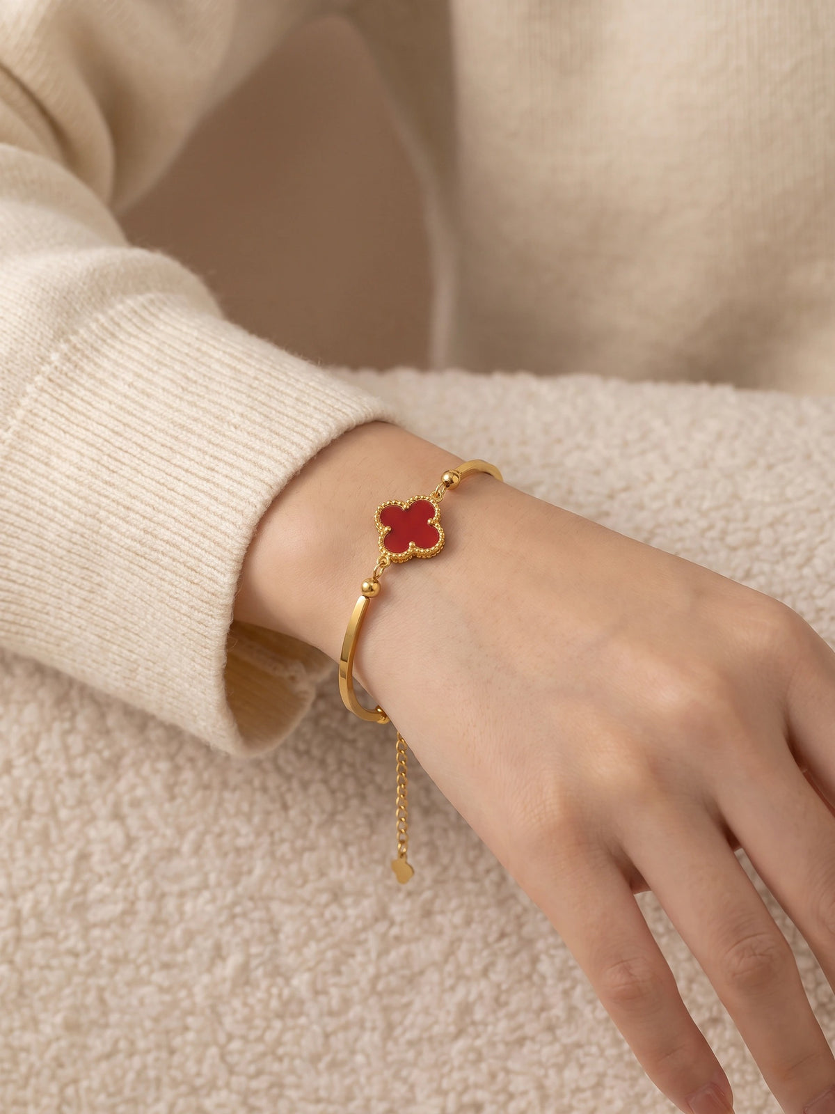 MYKI Luminous Bracelet  (MKBRAD596RED-CSS)