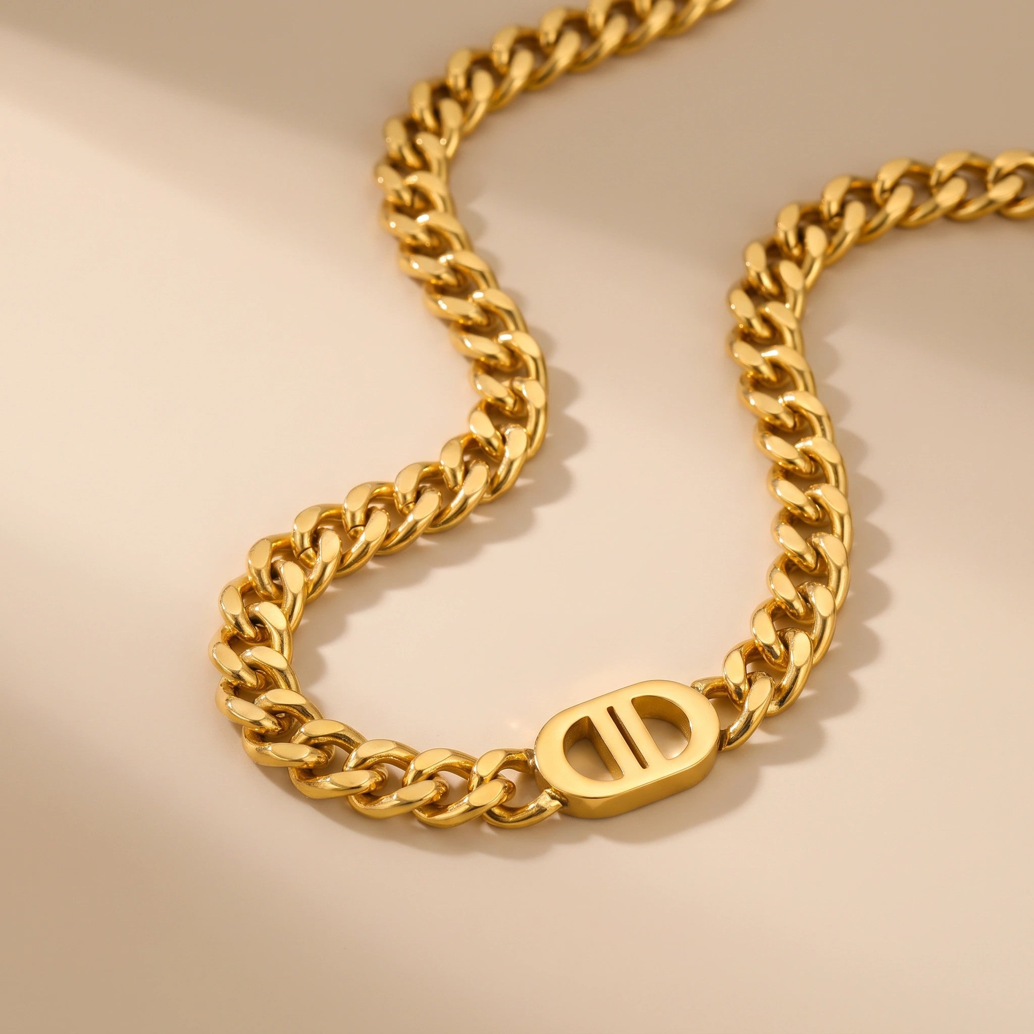 MYKI Charming Stainless Steel Necklace (MK703-SSYI)