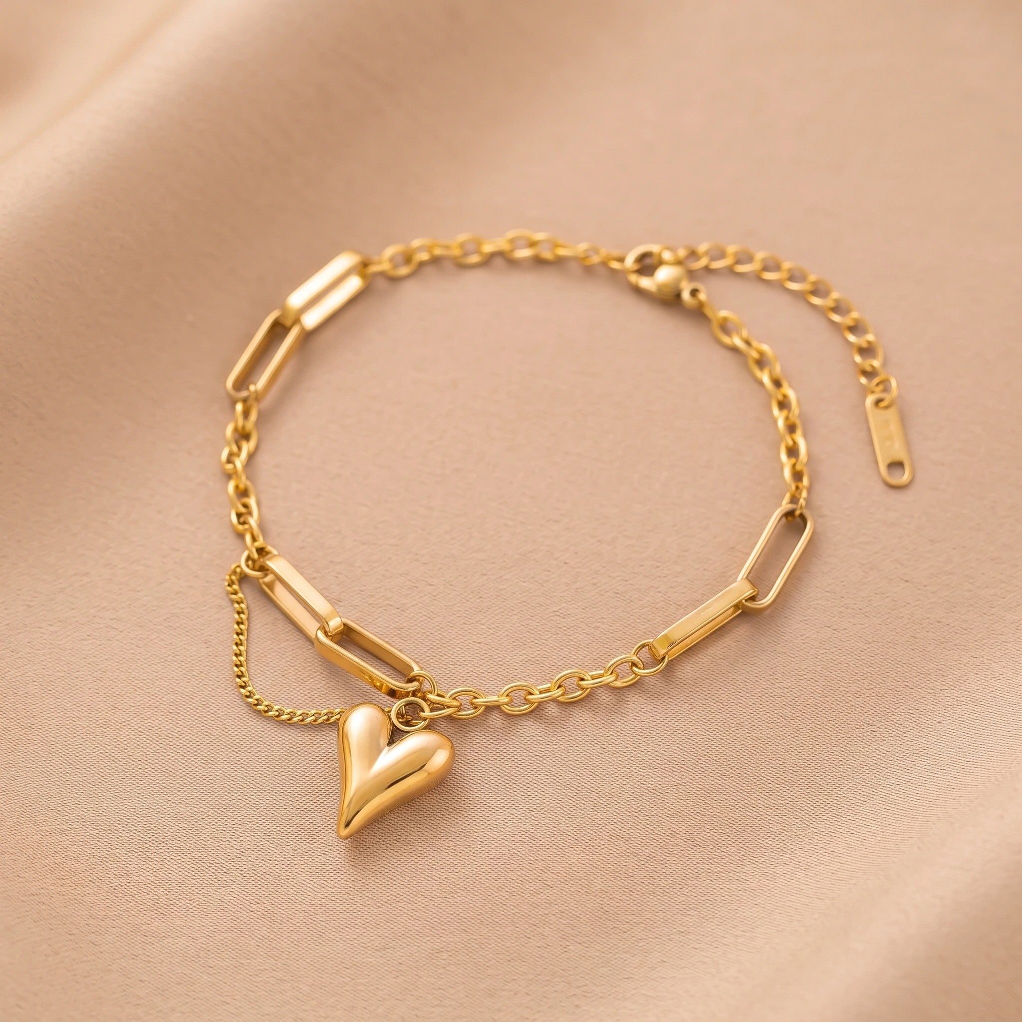 MYKI Heart Charm Link Bracelet(MKBRAD719-SSYI)