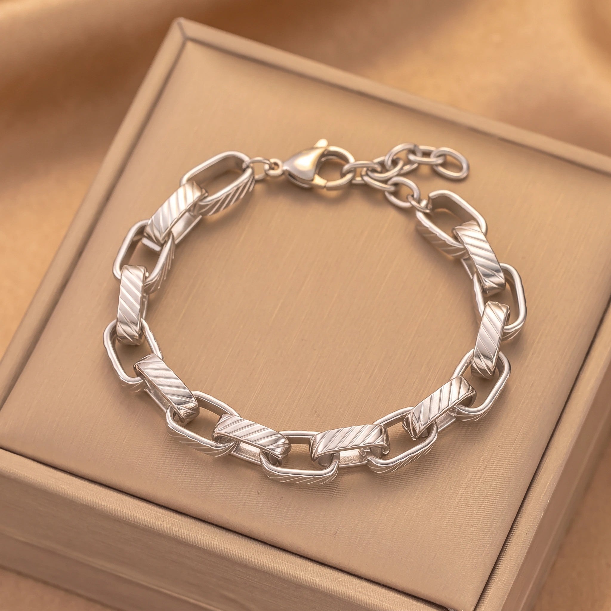 MYKI Textured Link Bracelet(MKBRAD720-SSYI)
