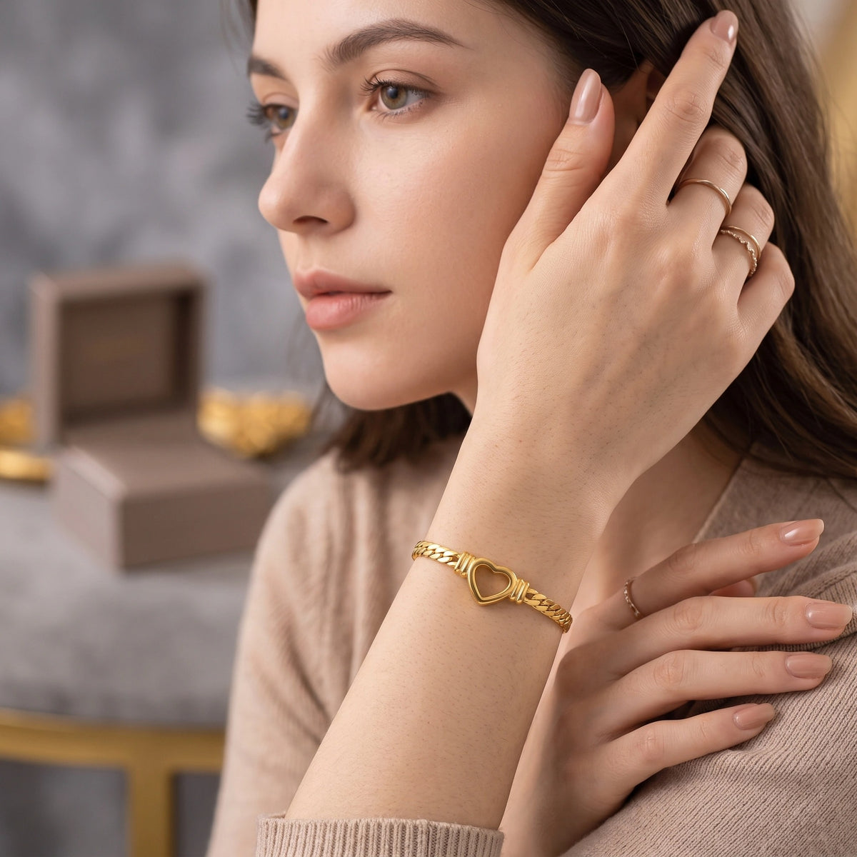 MYKI Heart Cutout Bracelet | Anti-Tarnish Stainless Steel(MKBRAD723-SSYI)