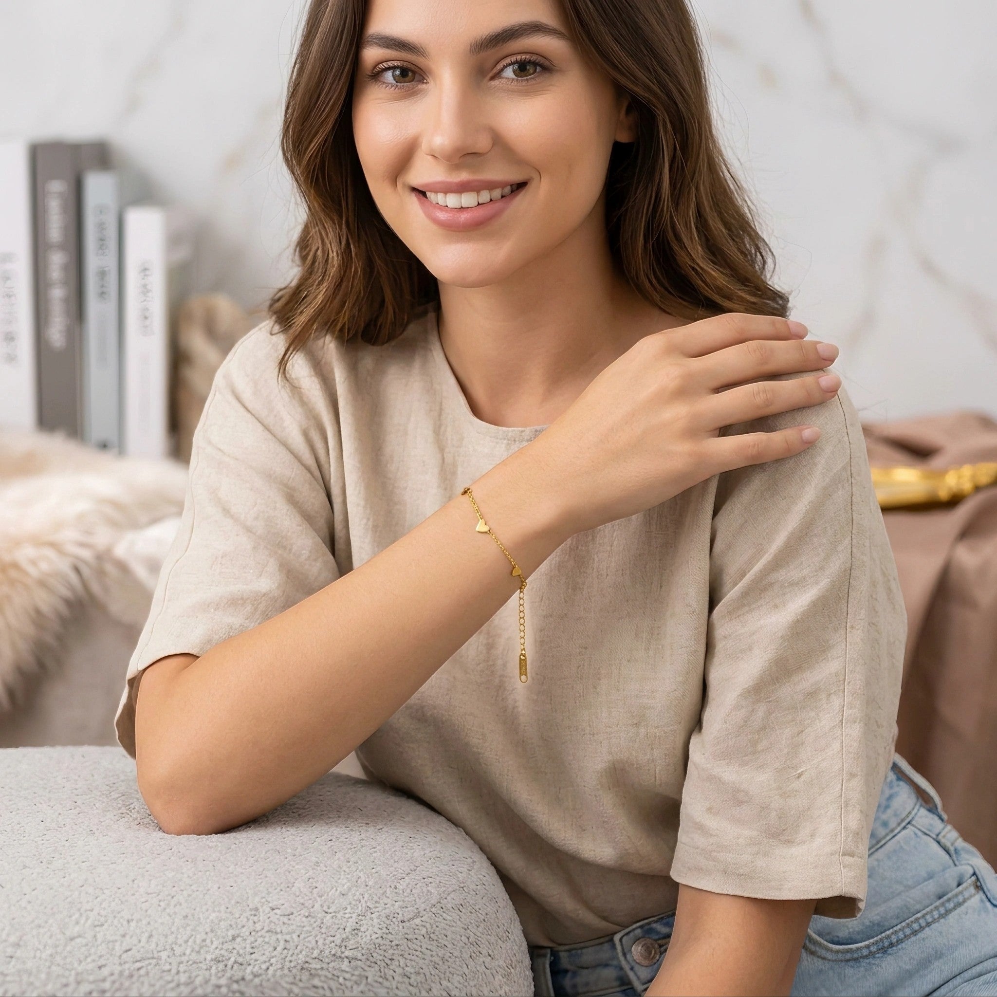 MYKI Gold-Plated Heart Charm Bracelet | Anti-Tarnish(MKBRAD726G-SSYI)