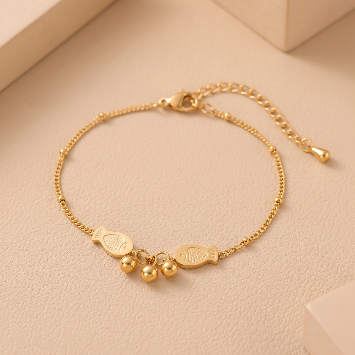 MYKI Gold-Plated Fish Charm Bracelet(MKBRAD844G-SSYI)