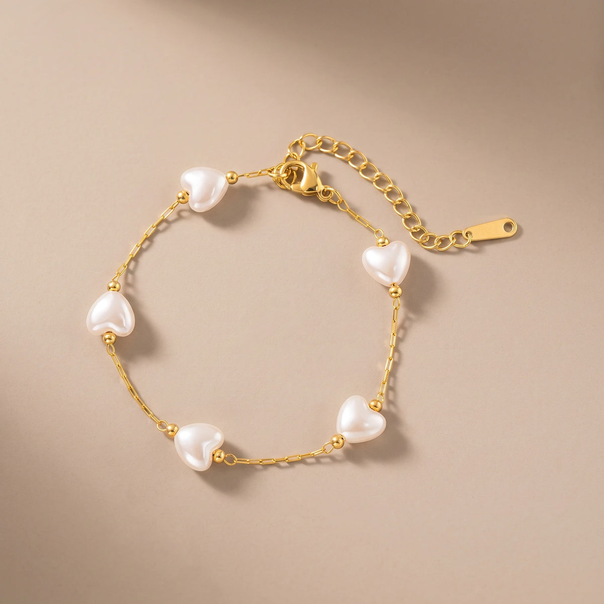 MYKI Gold-Plated Heart Pearl Bead Bracelet – Anti-Tarnish Cute Design(MKBRAD888G-SSYI)