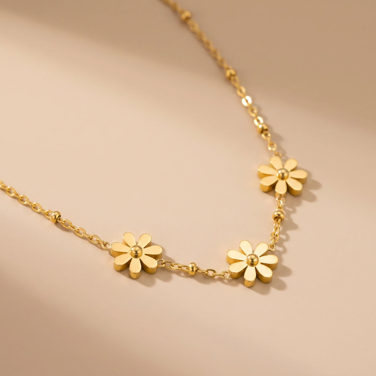 MYKI Gold-Plated Three Flower Charm Necklace (MK900G-SSYI)