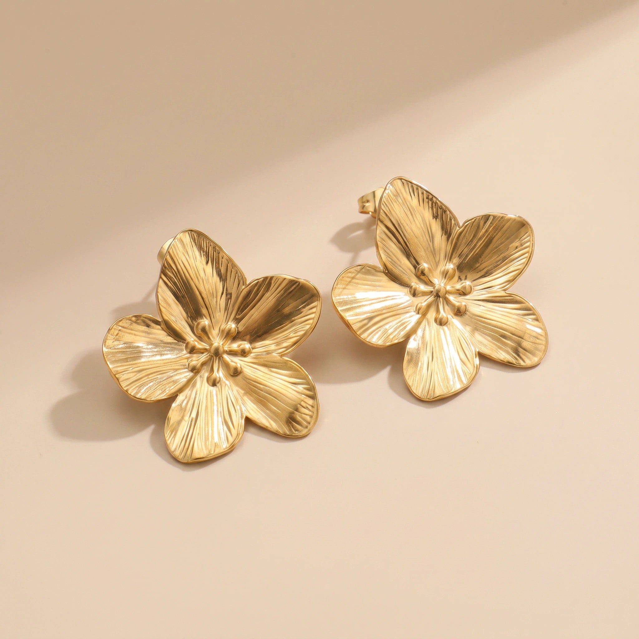 MYKI Textured Floral Anti-Tarnish Stud Earrings (MKERCH940-SSYI)