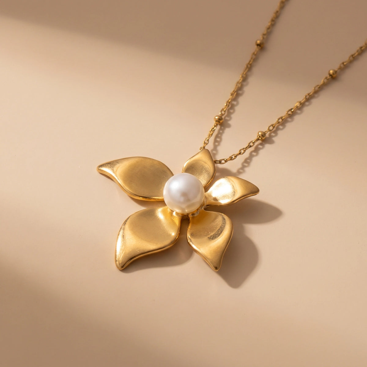 MYKI Anti-Tarnish Pearl Bloom Gold Necklace (MK965G-SSYI)