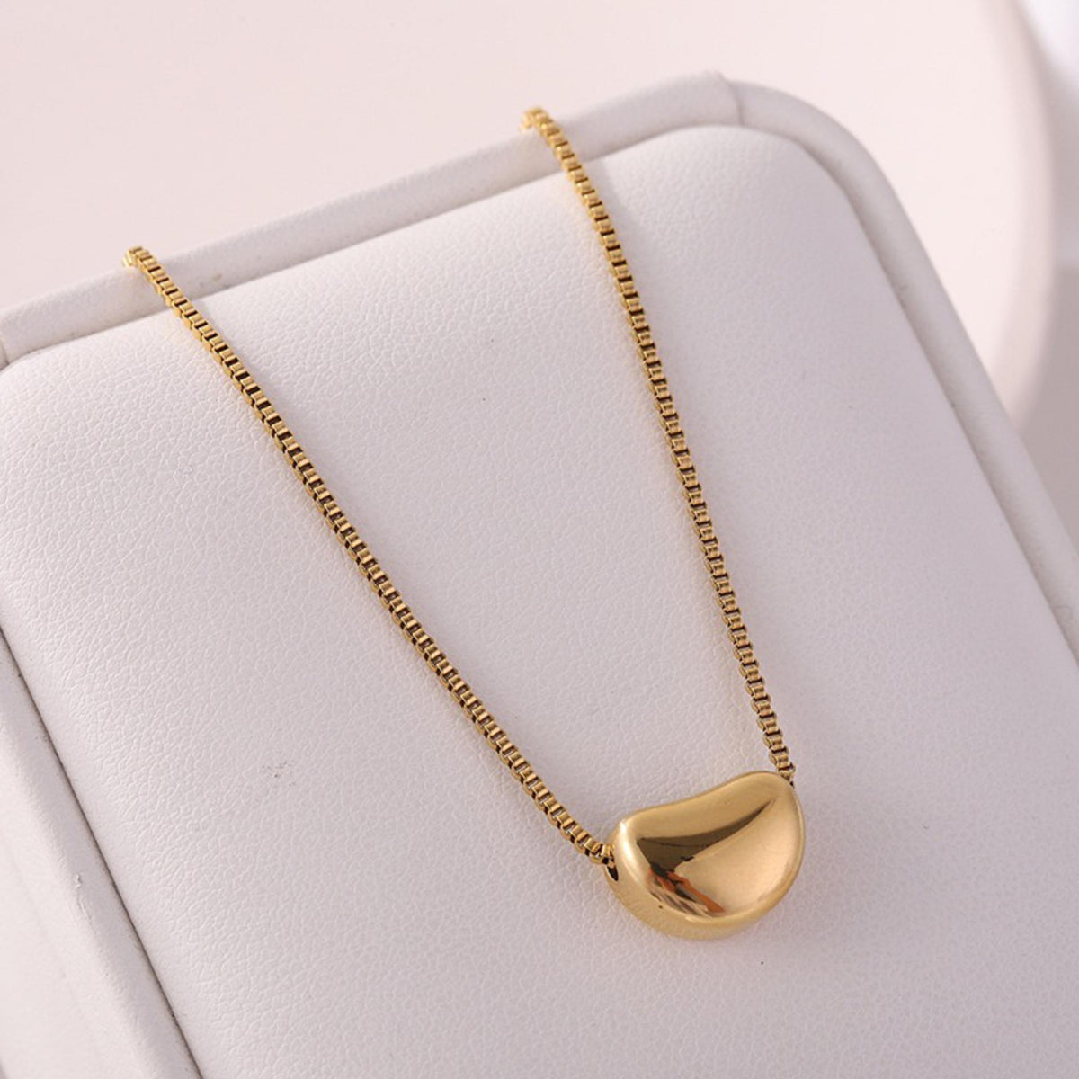 Anti Tarnish Cute Little Heart Pendant Chain