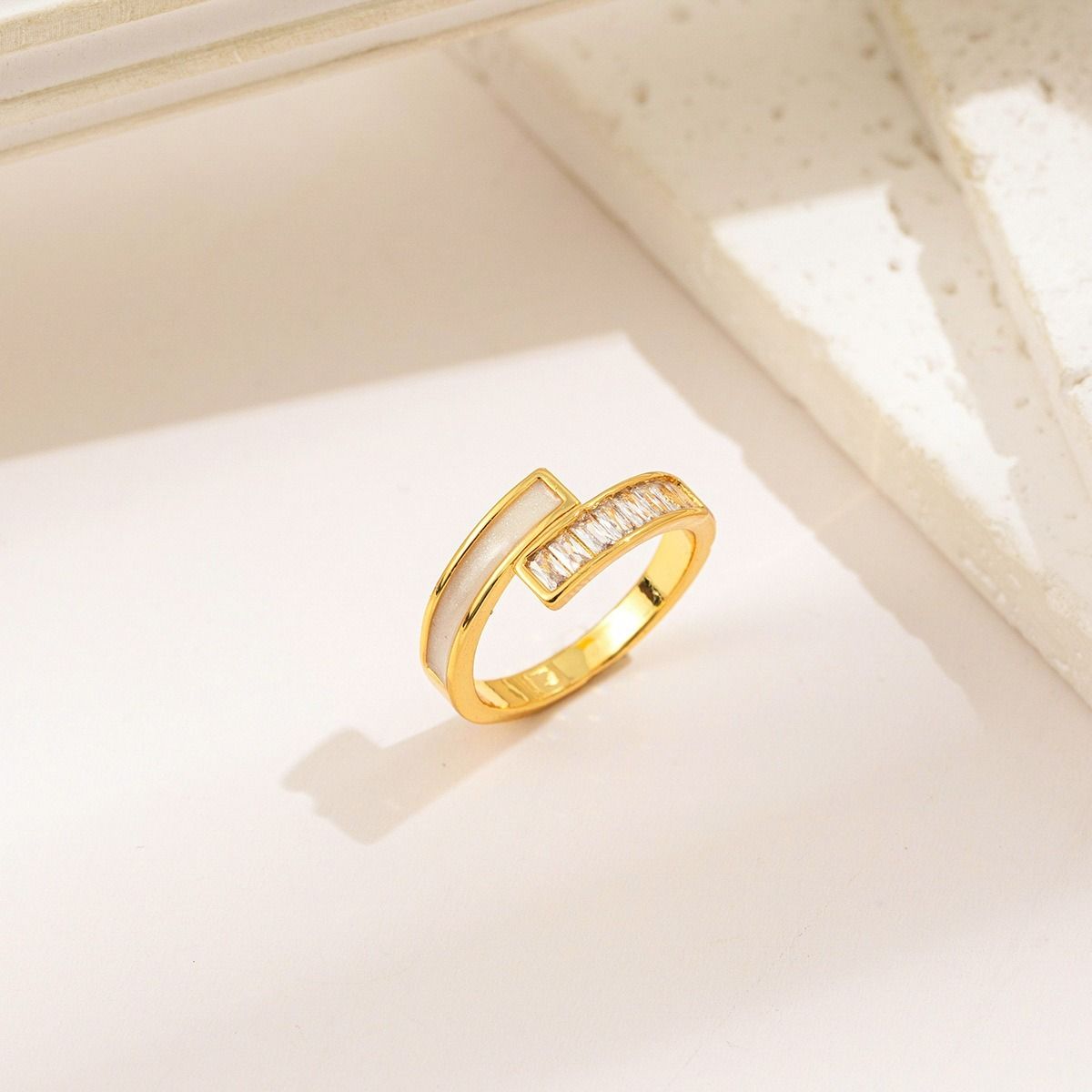 MYKI Dual Tone Adjustable Ring | Mother of Pearl Finish (MKR797-SSYI)