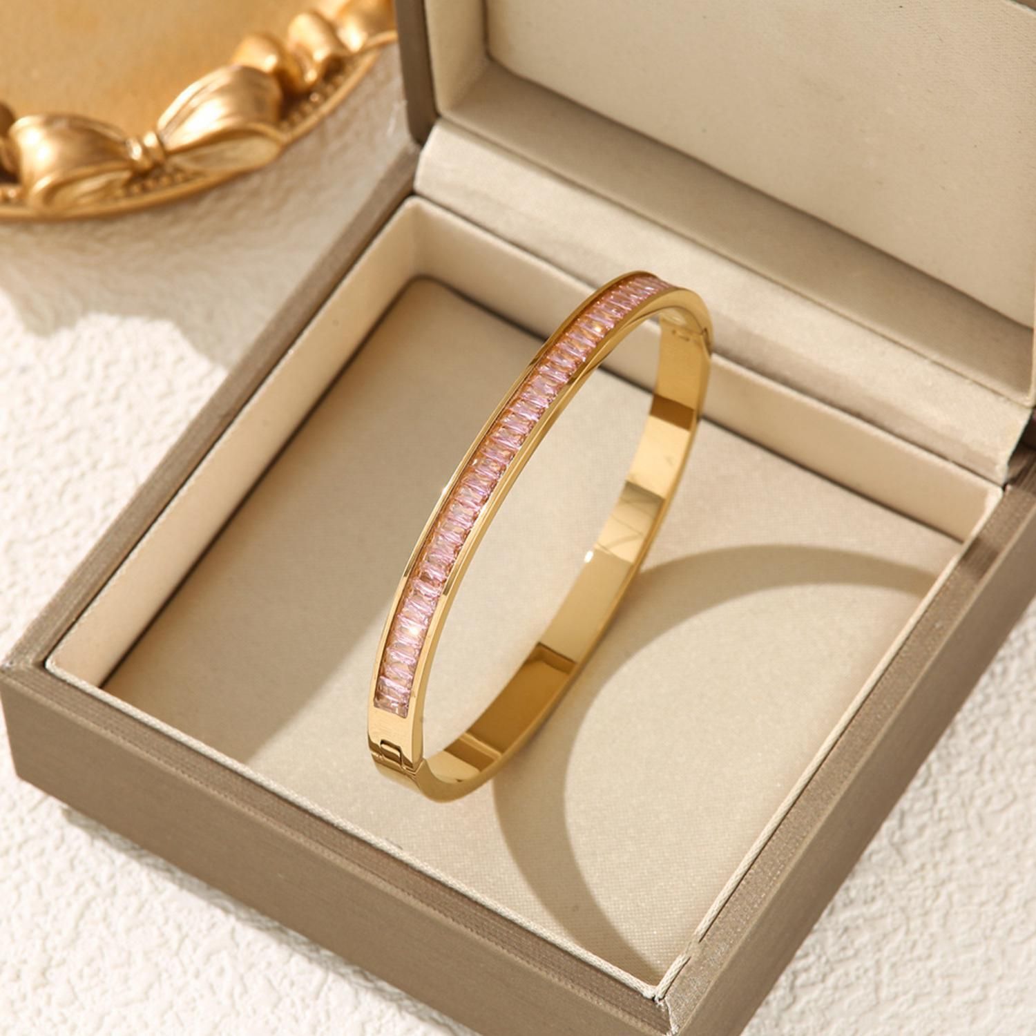 MYKI Amazing Diamond Gold plated Kada Bracelet  (MKBRAD525)