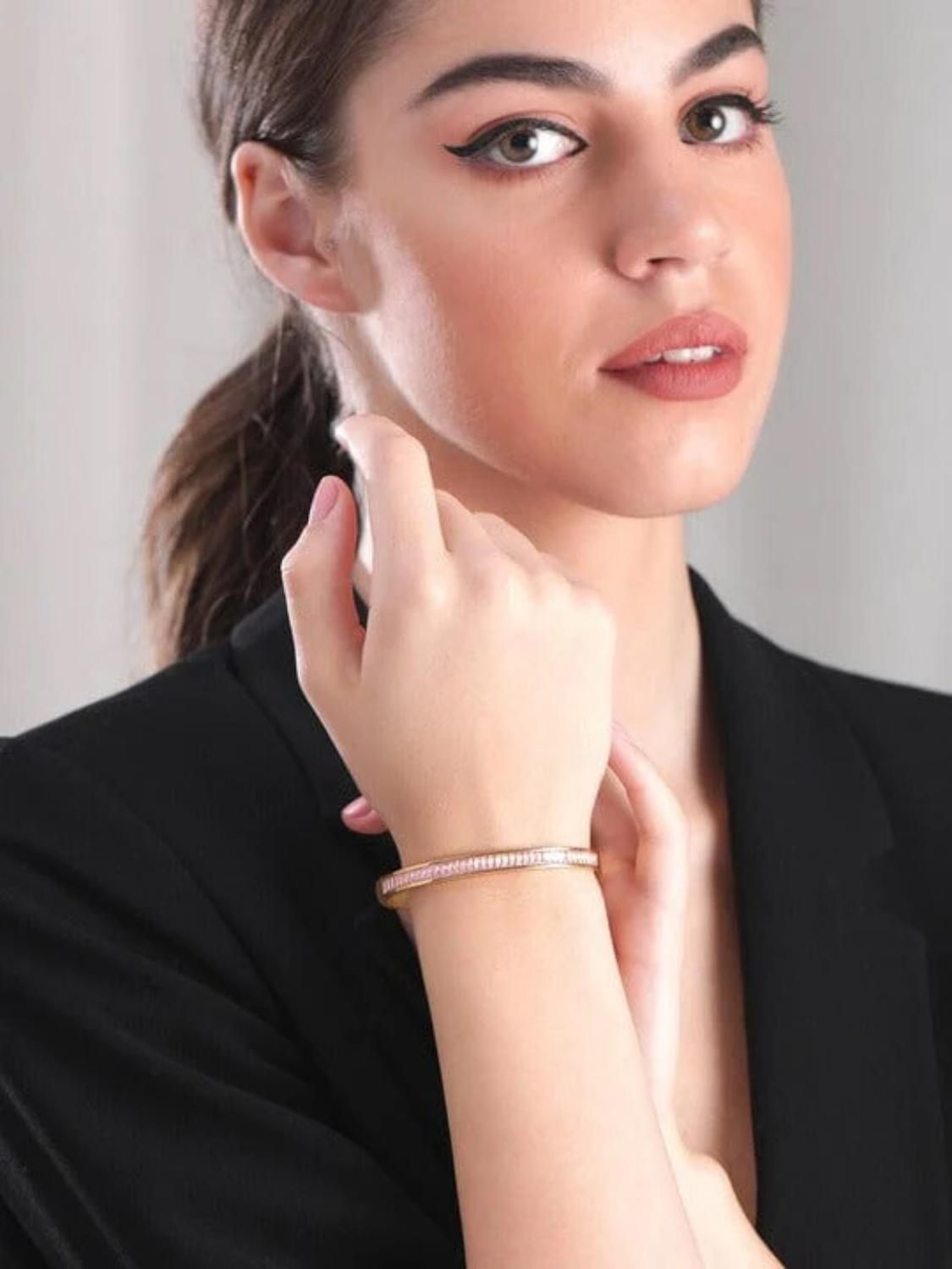 MYKI Amazing Diamond Gold plated Kada Bracelet  (MKBRAD525)