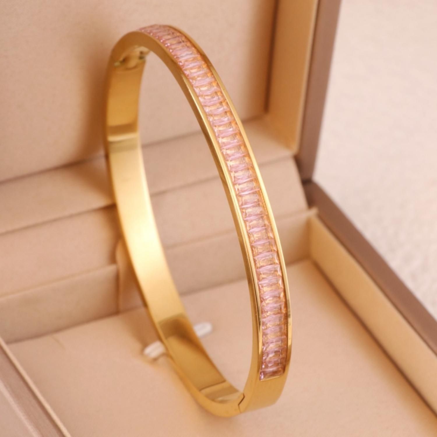 MYKI Amazing Diamond Gold plated Kada Bracelet  (MKBRAD525)